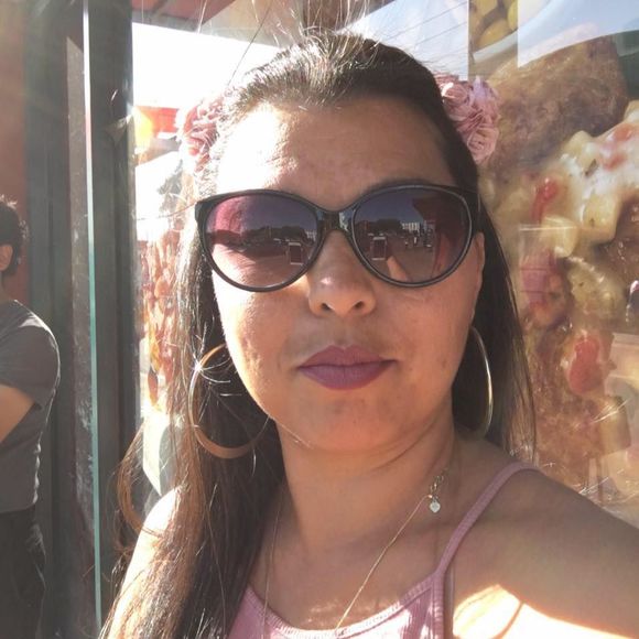 Meet your Posher, Francesca - Picture 1 of 1